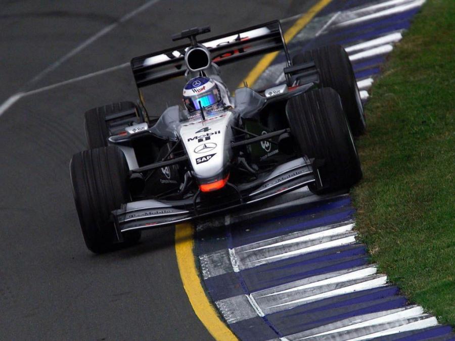  McLaren Mercedes-Benz MP4-17 2002 года  (фото 7 из 8)